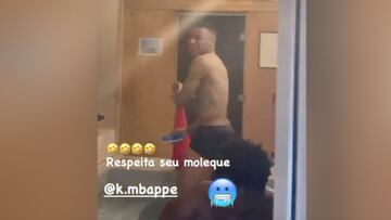 La broma de Neymar a Mbappé mientras se daba un baño helado