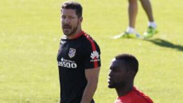 SIMEONE Y JACKSON MARTINEZ EN EL ENTRENAMIENTO ATLETICO DE MADRID