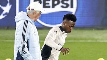 Ancelotti y Vinicius.