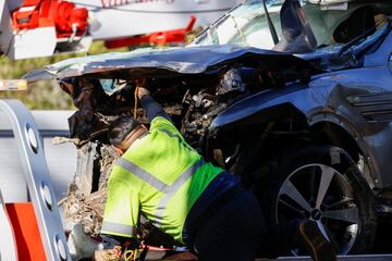 El  automvil de Tiger Woods tras el accidente de trfico en el suroeste de Los ?ngeles, California (EE.UU).