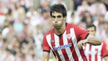<b>EN EL ATHLETIC. </b>Javi seguirá de rojiblanco, al Barça le parece caro.