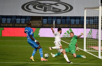 Daniel Carvajal y Jasper Cillessen.