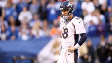 Peyton Manning en el partido donde no batió el récord de yardas de pase de Brett Favre.