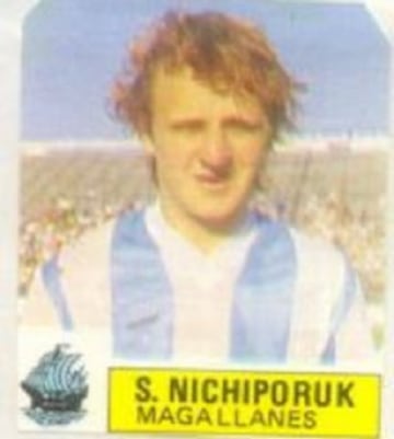 Sergio Nichiporuk (uruguayo) llegó a Ñublense en 1980 y también jugó en Wanderers e Iquique. Fue entrenador, Cobresal entre otros, y hoy maneja una micro de la locomoción colectiva de Santiago.