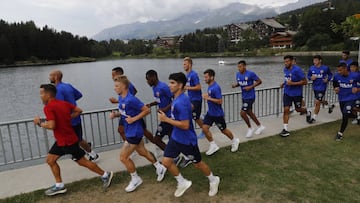 Carrera en el lago Moubra.