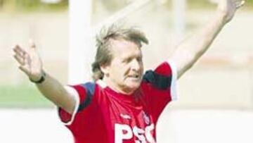 <b>CONFIANZA.</b> Para Schuster, Cubillo es vital para dar relevo a los jugadores claves del Getafe.