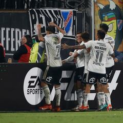 El Colo Colo de Almirón se pone a la altura de uno de los mejores equipos chilenos de la historia