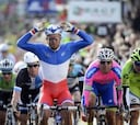 Bouhanni se cobra finalmente la revancha sobre Petacchi