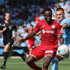 Djené, duda para el domingo