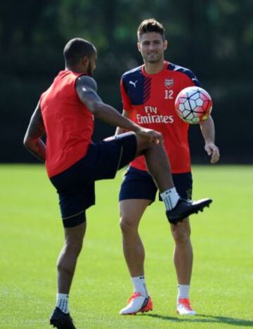 Alexis Sánchez y su alegría en la última sesión de entrenamientos del Arsenal.