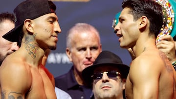 LAS VEGAS, NEVADA - FEBRUARY 20: (L-R) WBC welterweight champion Mario Barrios and Ryan Garcia face off during the ceremonial weigh-in at T-Mobile Arena on February 20, 2026 in Las Vegas, Nevada. Barrios is scheduled to defend his title against Garcia on February 21. Steve Marcus/Getty Images/AFP (Photo by Steve Marcus / GETTY IMAGES NORTH AMERICA / Getty Images via AFP)