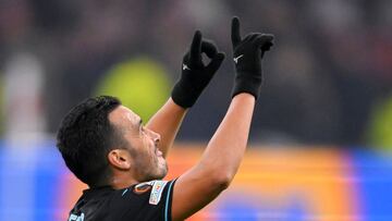 Pedro celebra su gol contra el Ajax en la Europa League.