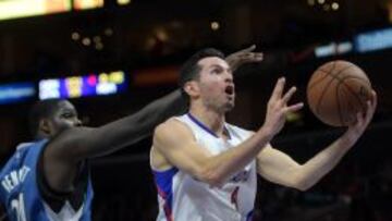 J.J. Redick ante Anthony Bennett.