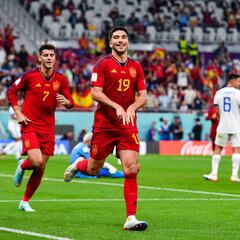 Carlos Soler: “Volver al Valencia sería algo bonito”