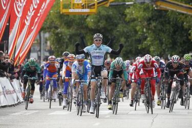 Contador eclipsa a Fenn