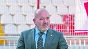 <b>VOLCADO CON SU EQUIPO. </b>Concepción, encantado con este Tenerife.