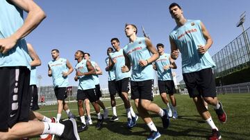 La plantilla del Barcelona Lassa durante un entrenamiento.