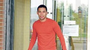 <b>UN ORGANIZADOR PARA TAPIA. </b>Iriney llegó ayer a Sevilla y será presentado el próximo lunes.