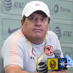 Herrera asegura que no se equivocaron con traer a Ménez