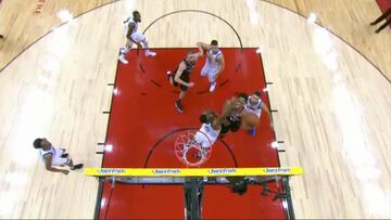 Por algo la NBA es tan grande: la impresionante acción de DeRozan en la cara de Curry