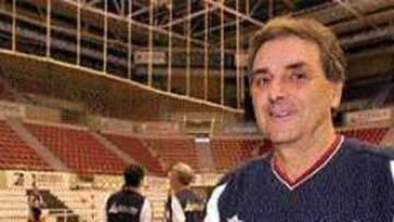 Otra prueba. César Argilés reconoce que aún faltan muchos detalles por pulir en la selección antes del Europeo.