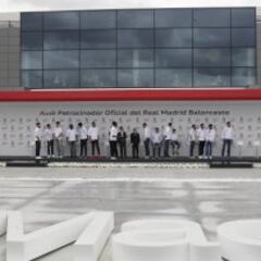 Los jugadores del Real Madrid estrenan Audi