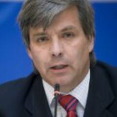 Duro castigo a Mayne-Nicholls: FIFA lo inhabilita por siete años