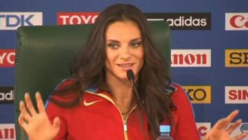 Isinbayeva declara su amor por Chile en la Copa Confederaciones