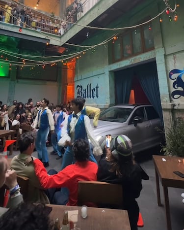 Ballet Parking de Volvo en el Salón ACME: La danza que redefine la movilidad