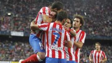 El Atlético pierde fuera lo que gana en el Calderón