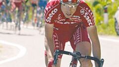 Cunego galopa 60 km entre Los Dolomitas