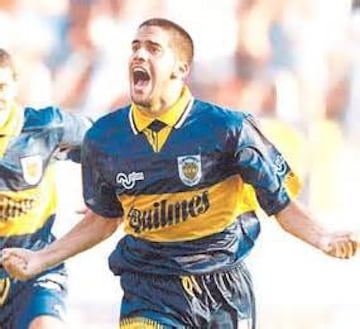 La 'Brujita' Verón compartió el vestidor con Maradona en su única temporada con Boca Juniors, la 1996-1996. En la Copa del Mundo de Sudáfrica 2010 fue compañero de Lionel Messi.