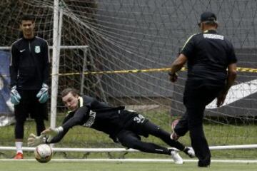 Atlético Nacional es el líder de la Liga Águila y enfrentará a Junior que también lucha por el primer lugar.