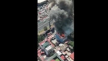 Se registra incendio en Galerías el Triunfo, en San Jerónimo, CDMX