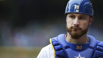 Jonathan Lucroy verá jugar a los Indians en las Series Mundiales en lugar de estar disputándolas con ellos.