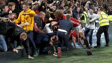 Héroe Fellaini: salvó a una fan de una avalancha