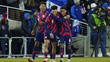 Un solitario gol de Antonee Robinson fue suficiente para que Estados Unidos venciera 1-0 a El Salvador en el Lower.com Field, en la ciudad de Columbus.