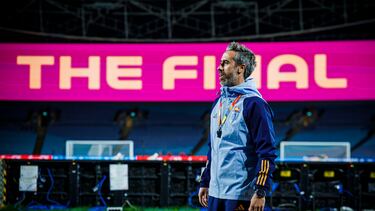 Sídney, 19 ago (EFE).- La selección española ha realizado este sábado su último entrenamiento, en el Stadium Australian, antes de la gran final del Mundial de Australia y Nueva Zelanda, en la que se medirá mañana domingo a Inglaterra. En la imagen Jorge Vilda, entrenador de la selección durante la sesión de entrenamiento. EFE/ RFEF Pablo García/ **SOLO USO EDITORIAL / SOLO DISPONIBLE PARA ILUSTRAR LA NOTICIA QUE ACOMPAÑA (CRÉDITO OBLIGATORIO)**