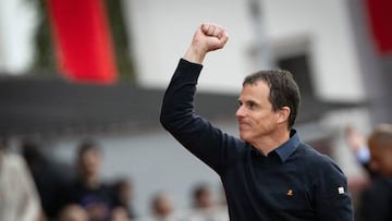 Lorient's French head coach Regis Le Bris celebrates after winning the French L1 football match between Stade Brestois 29 (Brest) and FC Lorient at Stade Francis-Le Ble in Brest, western France on October 9, 2022. (Photo by LOIC VENANCE / AFP) (Photo by LOIC VENANCE/AFP via Getty Images)