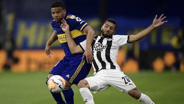 Boca empata ante Libertad pero clasifica a octavos