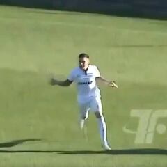 Christian Bravo salvó a Alfredo Arias con este gran remate