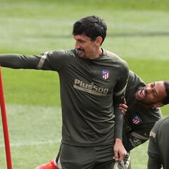 Vuelve el jefe de la defensa