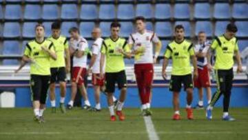 Munir, uno de los nominados al Golden Boy, con sus compa&ntilde;eros de la selecci&oacute;n sub-21 durante un entrenamiento.