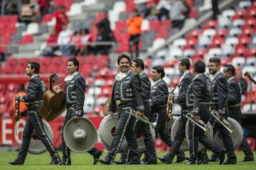 Así se vivió el encuentro entre los Diablos Rojos y los colchoneros en el Estadio Nemesio Diez con motivo al centenario de los escarlatas.