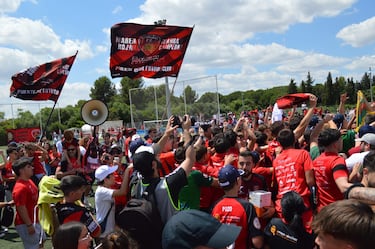 El Salerm celebra el ascenso a Segunda Federaci¨®n