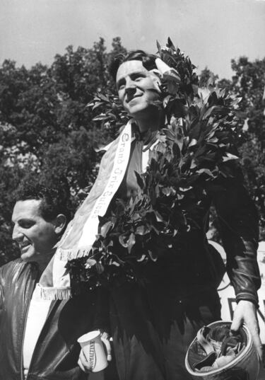 Sus títulos en 500cc fueron en los años 1951, 1953, 1954 y 1955.