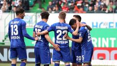 Robó y asistió: la brillante jugada de Aránguiz en el Leverkusen