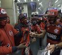 ¡Hinchas de Flamengo dieron gran recibimiento a Isla en su llegada a Río!