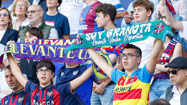 El Levante prepara entre cuatro y cinco autobuses para los socios afectados