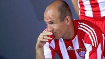 Robben se volvió a lesionar.